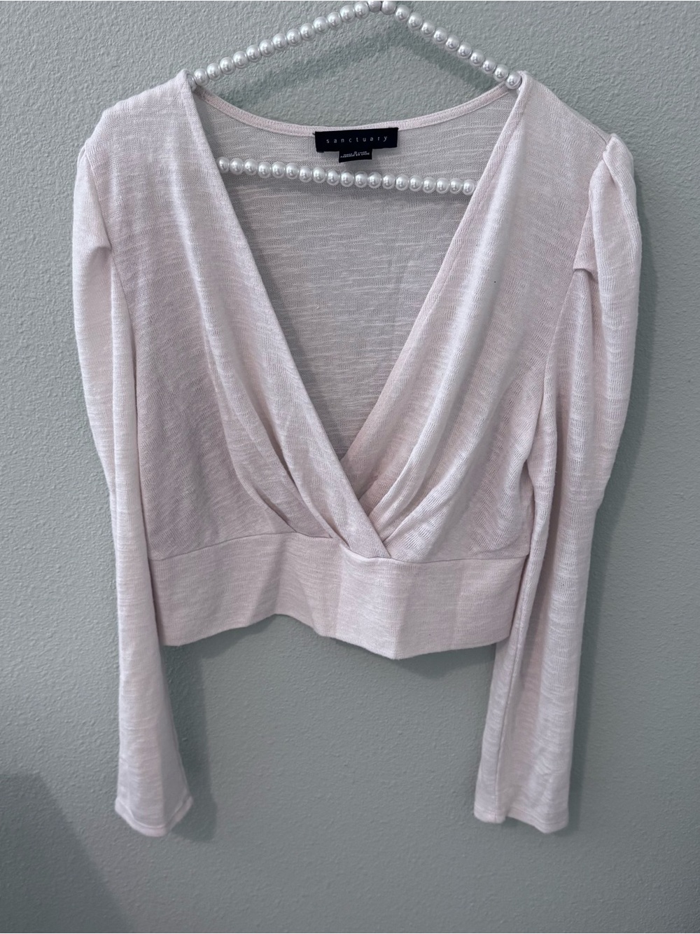 Sanctuary Cream Cropped V-Neck Long Sleeve Top